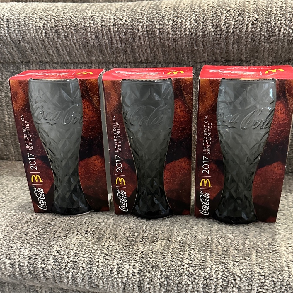 McDonald's 2017 Limited Edition Glass Set in diamond pattern - grey